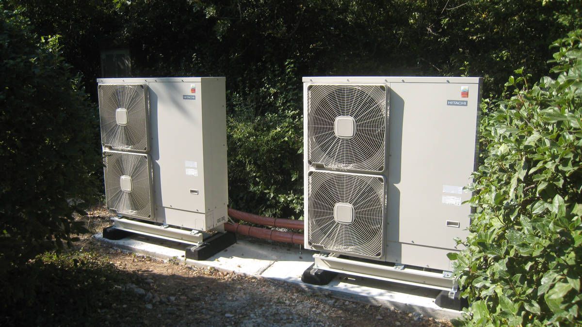 Pompe à chaleur CIAT et Hitachi par entreprise RGE QualiPV